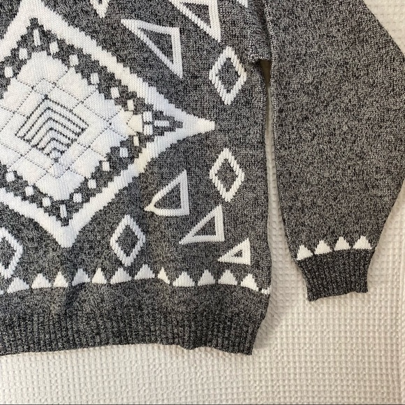 Vintage Serge Saint Yves Aztec Geometric Cozy Oversized Knit Sweater — Excellent - Picture 7 of 11